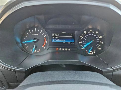 Used 2019 Ford Edge SE image 11