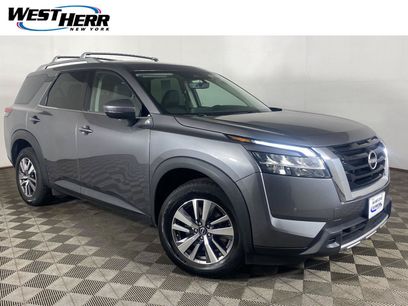 Used 2023 Nissan Pathfinder SL