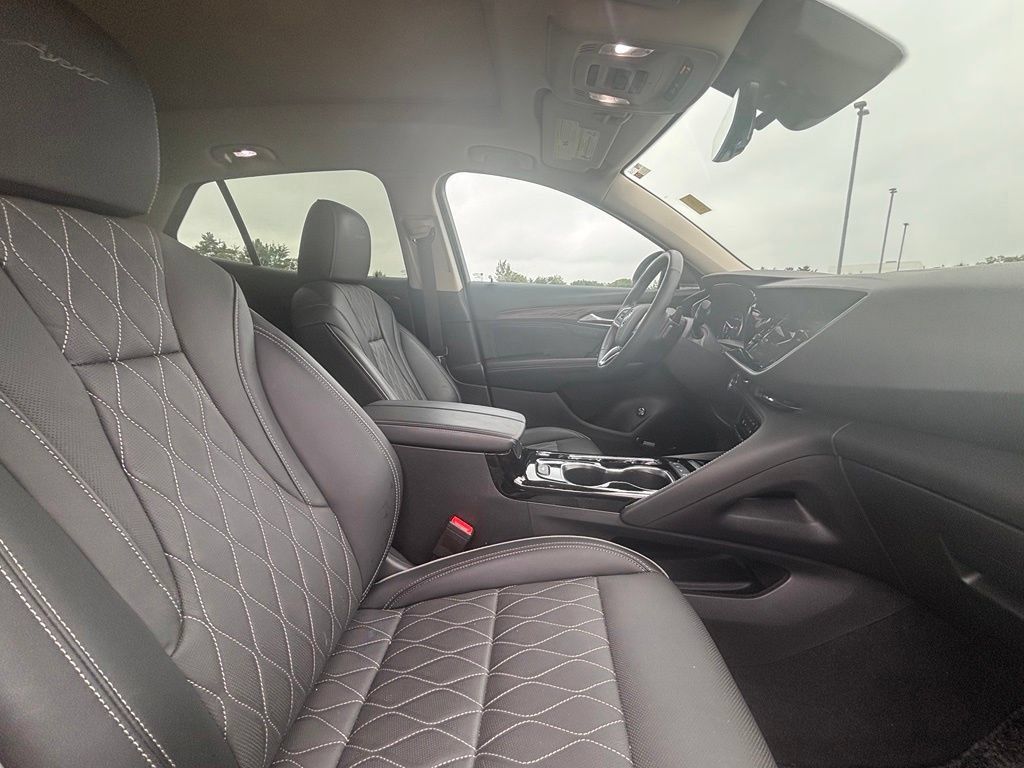 Used 2023 Buick Envision Avenir AWD/4WD image 34