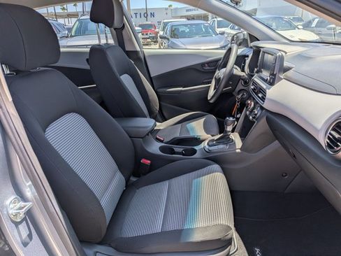 Used 2020 Hyundai Kona SE FWD image 19