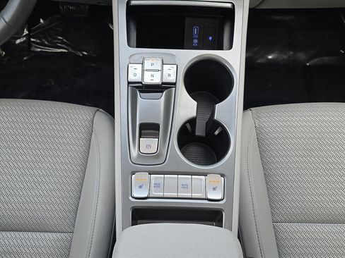 Used 2021 Hyundai Kona Limited image 18