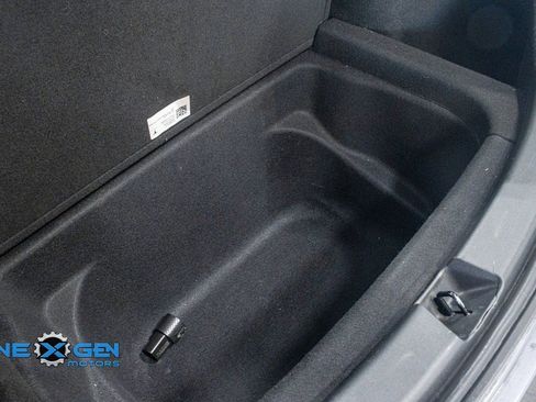 Used 2023 Tesla Model Y Performance image 46