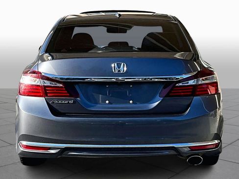 Used 2017 Honda Accord EX-L image 4