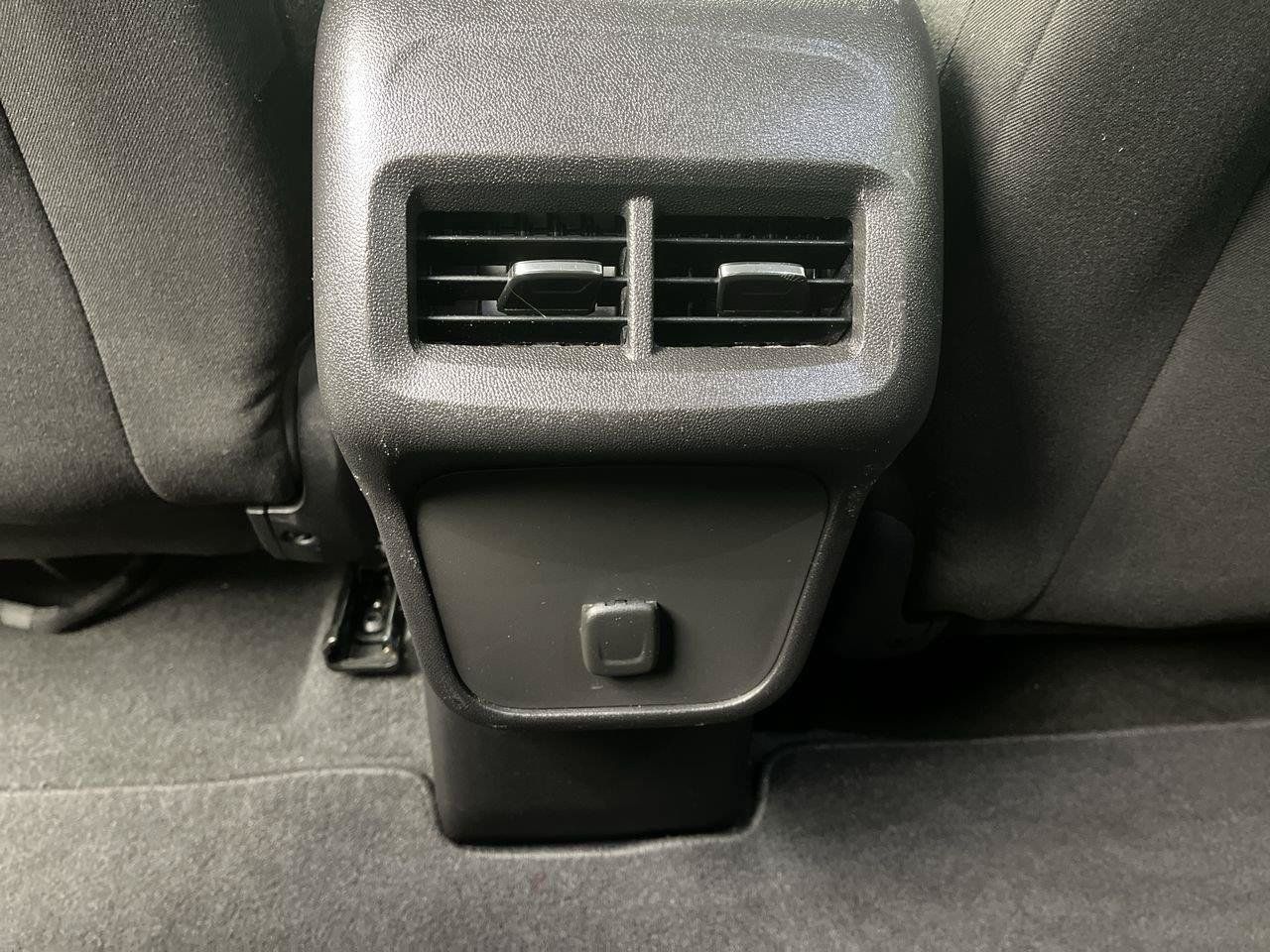 Used 2018 Chevrolet Equinox LT AWD/4WD image 11