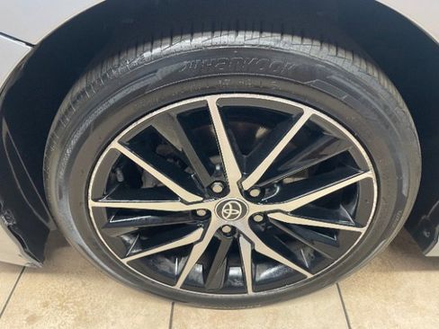 Used 2022 Toyota Camry SE image 16