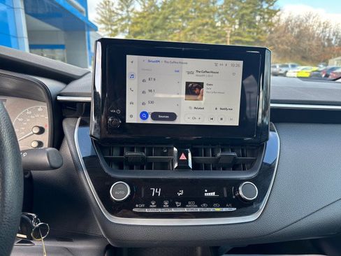 Used 2024 Toyota Corolla LE image 9