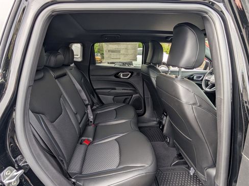 New 2025 Jeep Compass Latitude w/ Sun & Sound Group image 7