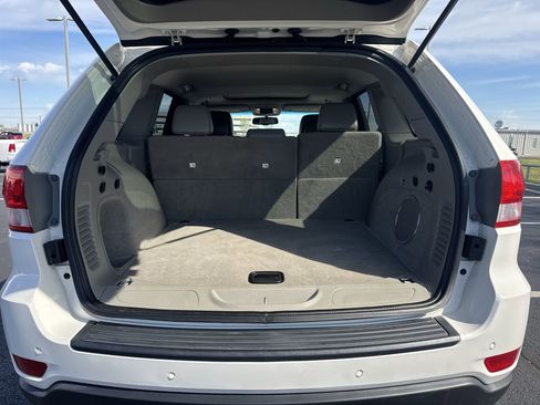 Used 2012 Jeep Grand Cherokee Laredo image 23