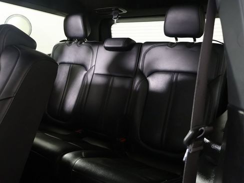 Used 2024 Jeep Wagoneer Series II AWD/4WD image 37