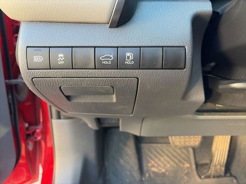 Used 2020 Toyota Camry XSE image 15