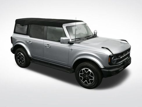 Used 2024 Ford Bronco Outer Banks image 19