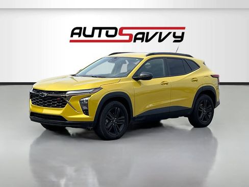 Used 2025 Chevrolet Trax ACTIV w/ Driver Confidence Package FWD image 3