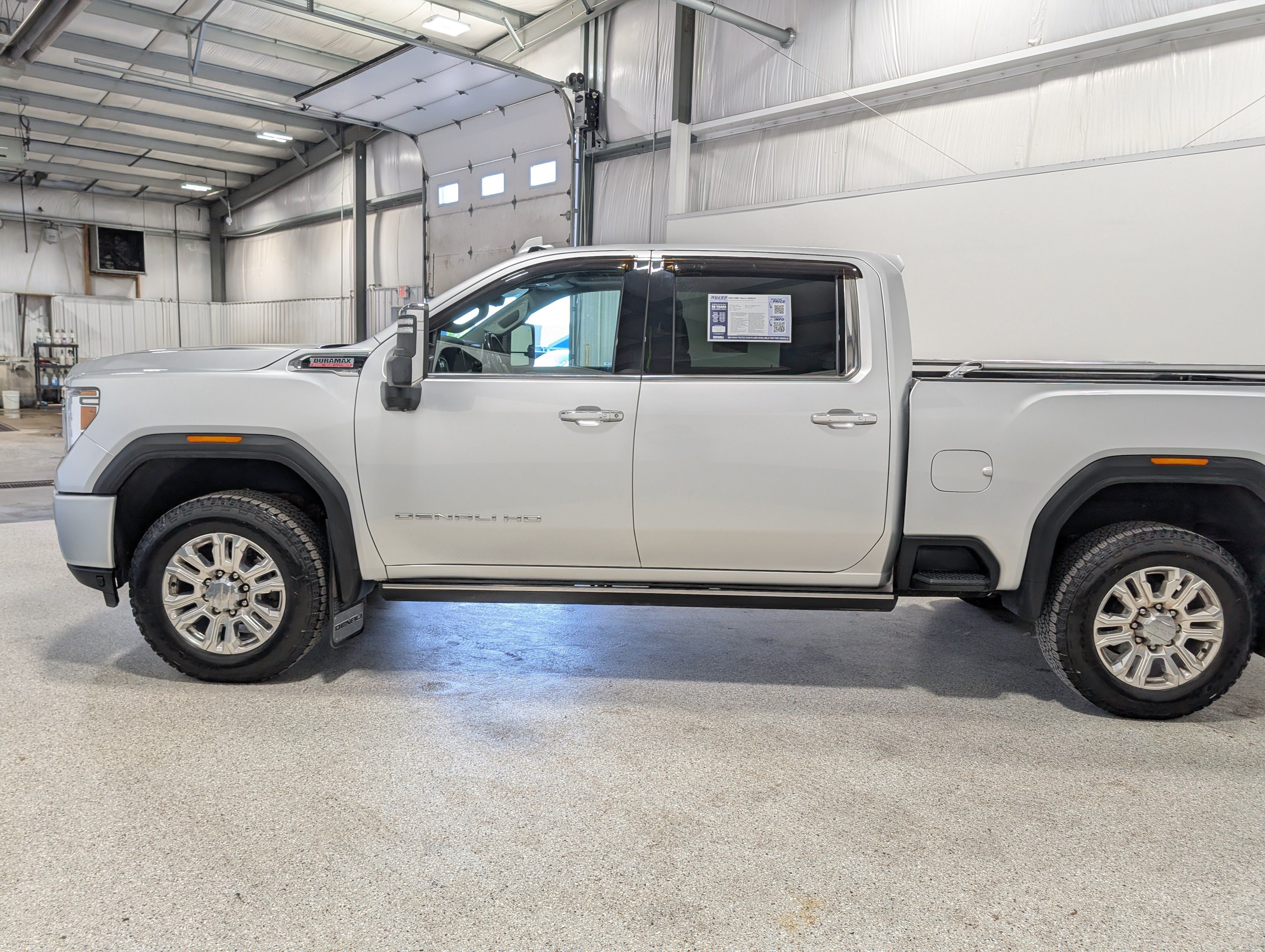 Used 2023 GMC Sierra 2500 Denali w/ Technology Package AWD/4WD image 6