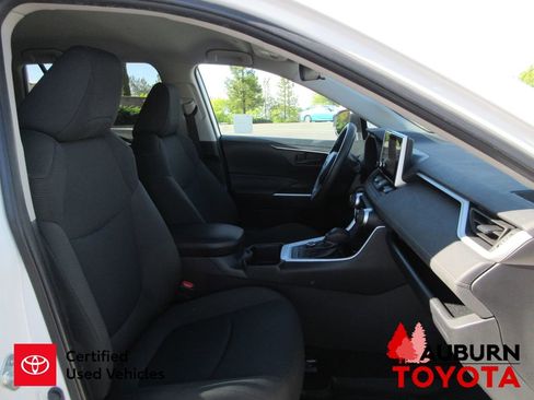 Used 2024 Toyota RAV4 LE image 17