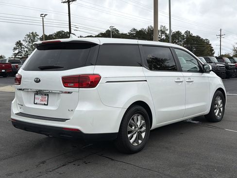 Used 2021 Kia Sedona LX image 27