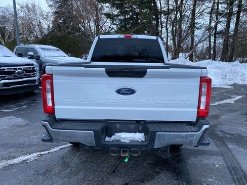 Used 2024 Ford F250 XLT image 4