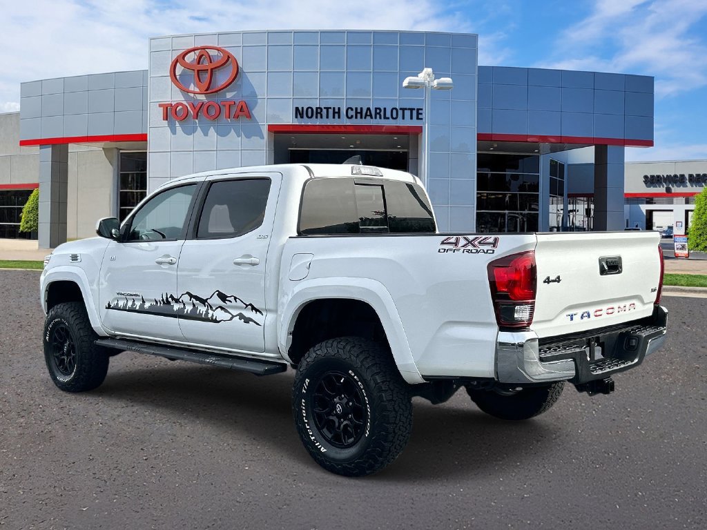 Used 2021 Toyota Tacoma SR5 RWD image 6