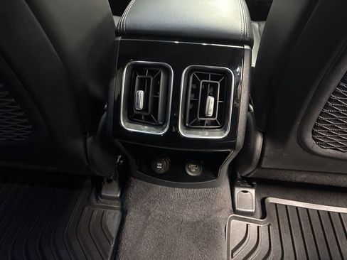 Used 2023 Kia Sorento SX image 13