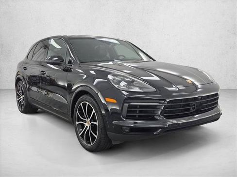 Used 2022 Porsche Cayenne S AWD/4WD image 3