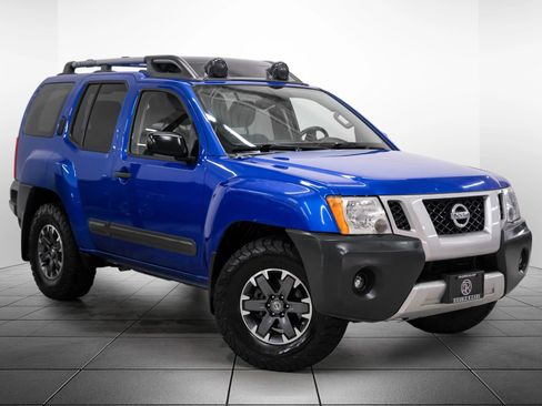 Used 2015 Nissan Xterra PRO-4X w/ Pro-4x Leather Package AWD/4WD image 6