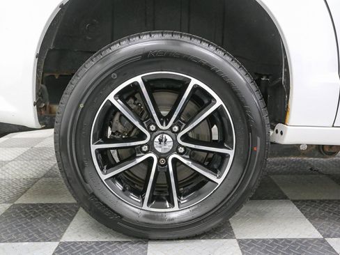 Used 2016 Dodge Grand Caravan SE image 17