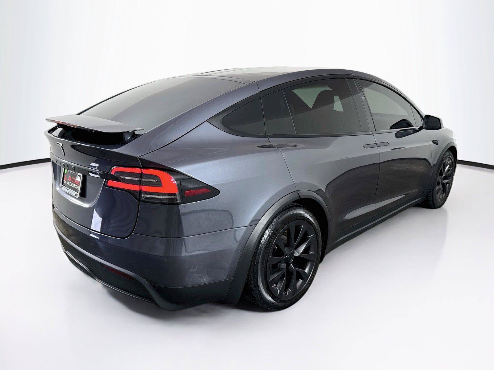Used 2023 Tesla Model X AWD/4WD image 5