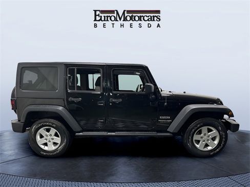 Used 2018 Jeep Wrangler Unlimited Sport S image 6