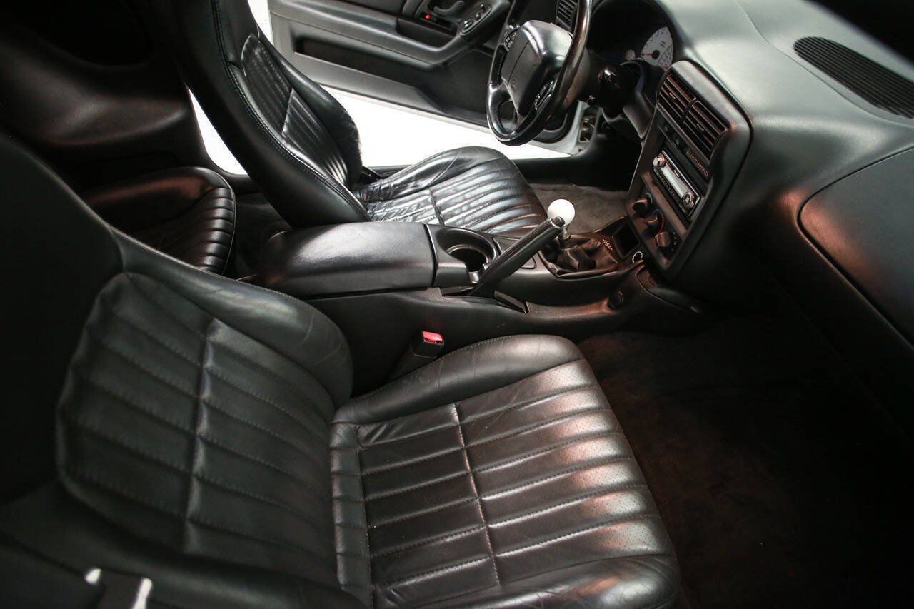 Used 2000 Chevrolet Camaro Z28 w/ SS Performance/Appearance Pkg RWD image 19