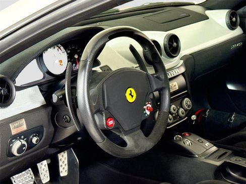 Used 2011 Ferrari 599 GTB Fiorano image 16