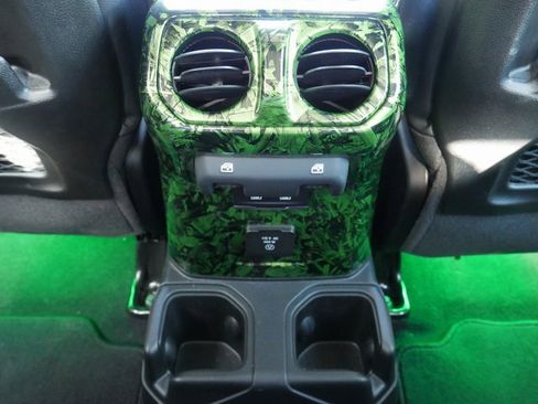 New 2025 Jeep Gladiator Sport w/ Premium Package image 26