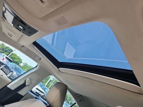 Used 2019 Lexus ES 350 w/ Accessory Package FWD image 14