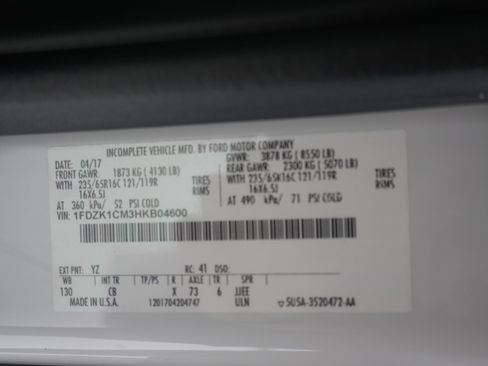 Used 2017 Ford Transit 150 XLT image 25