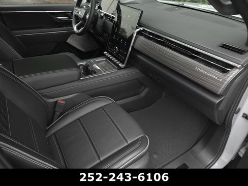 Used 2025 GMC Sierra EV Denali AWD/4WD image 49