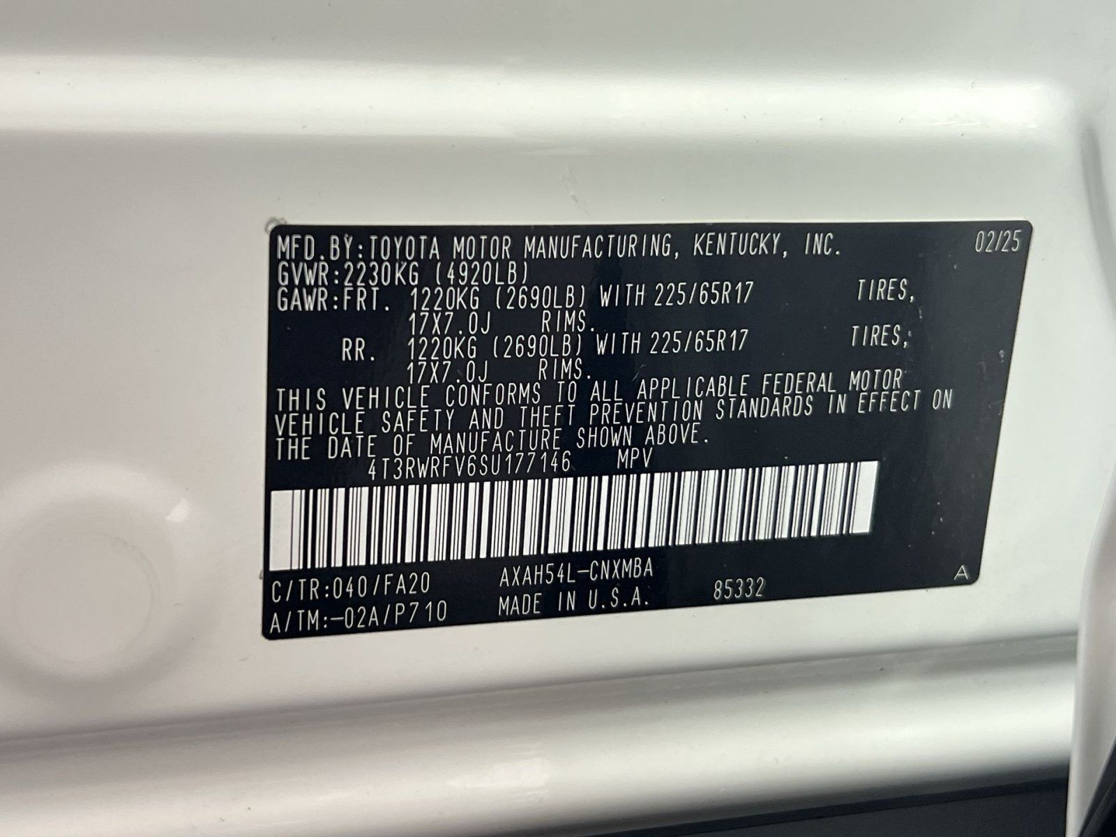 Used 2025 Toyota RAV4 XLE AWD/4WD image 30