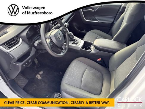 Used 2025 Toyota RAV4 XLE FWD image 7
