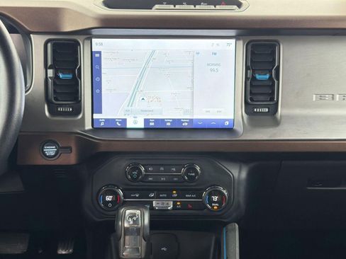 Used 2023 Ford Bronco Outer Banks AWD/4WD image 24