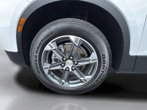 Used 2025 Chevrolet Blazer LT FWD image 22