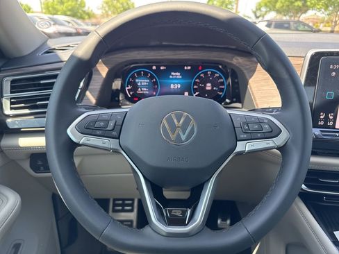 New 2026 Volkswagen Atlas SEL Premium R-Line AWD/4WD image 36