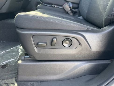 New 2026 Chevrolet Silverado 2500 Custom w/ Custom Convenience Package image 20