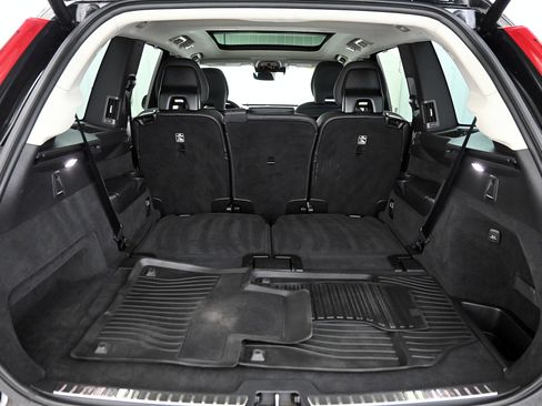 Used 2022 Volvo XC90 T6 Inscription w/ Advanced Package image 35