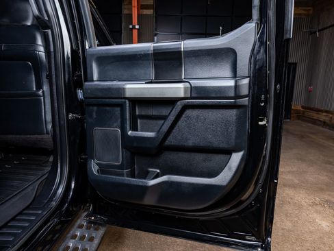 Used 2018 Ford F150 Raptor w/ Equipment Group 802A Luxury image 35