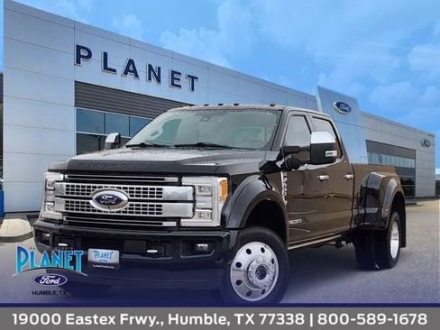 Used 2018 Ford F450 Platinum w/ Platinum Ultimate Package AWD/4WD image 1