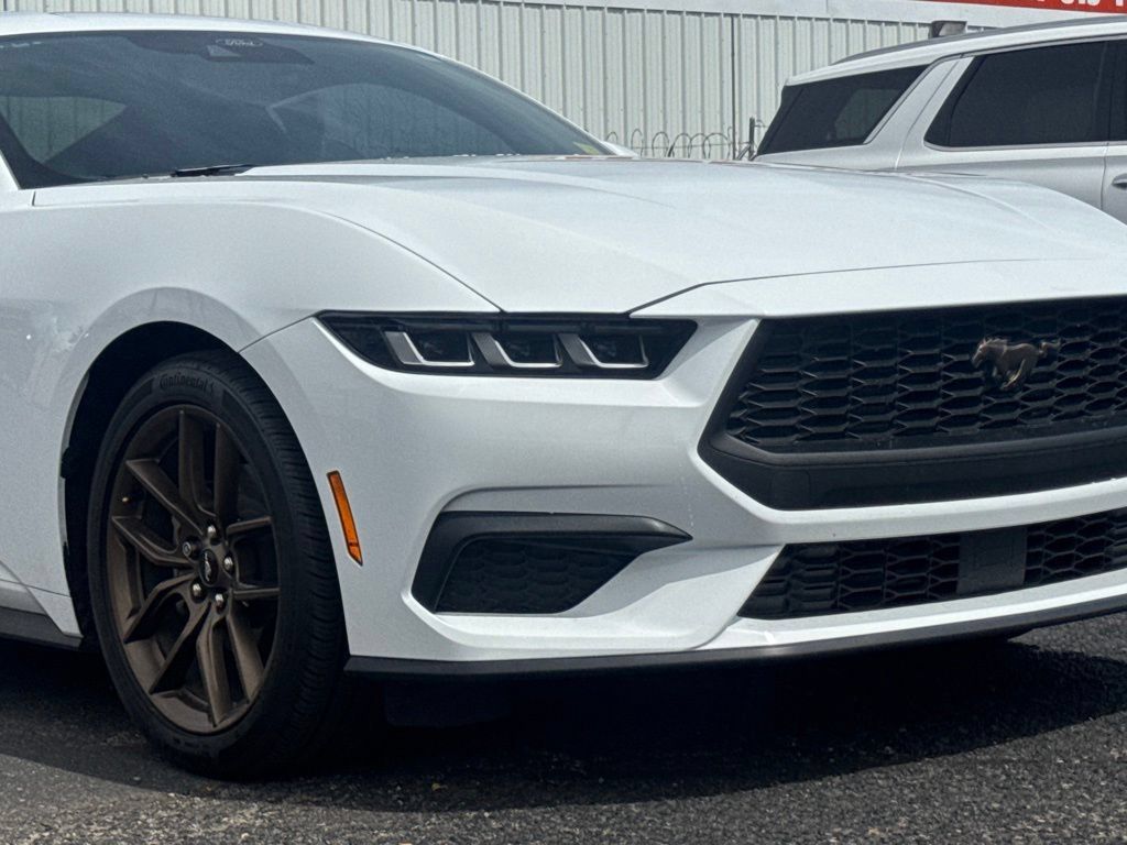 Used 2025 Ford Mustang Premium RWD image 2