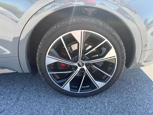 Used 2021 Audi SQ5 Prestige w/ Prestige Package AWD/4WD image 10