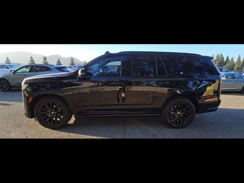 Used 2023 Cadillac Escalade Sport Platinum w/ LPO, ONYX Package image 8