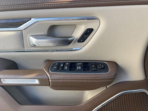 Used 2019 RAM 1500 Laramie image 18