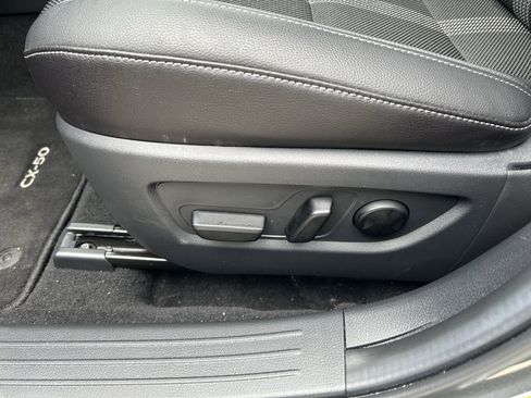 Certified 2025 MAZDA CX-50 AWD 2.5 S w/ Preferred Package image 22