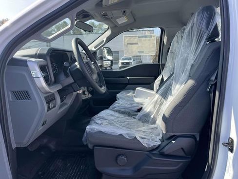 New 2026 Ford F550 2WD Regular Cab Super Duty image 9