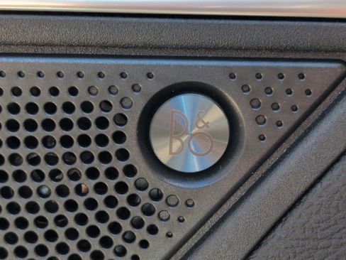 Used 2022 Ford Edge Titanium w/ Equipment Group 301A image 18