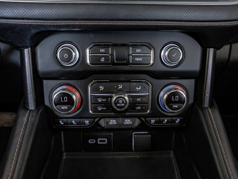 Used 2021 GMC Yukon AT4 w/ Rear Media and Nav Package AWD/4WD image 26